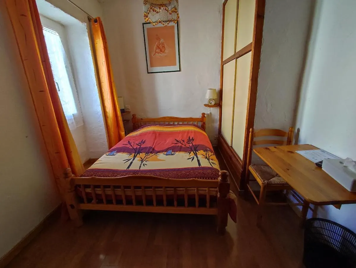 Auberge Lou Jas Soleilhas Hotel