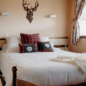 https://hotel-le-christania.hotels-rhonealpes.com